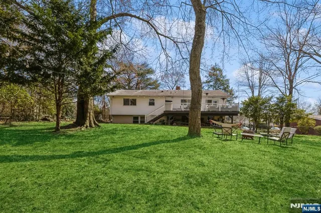 $1,599,000 | 37 New Street, Cresskill, NJ 07626