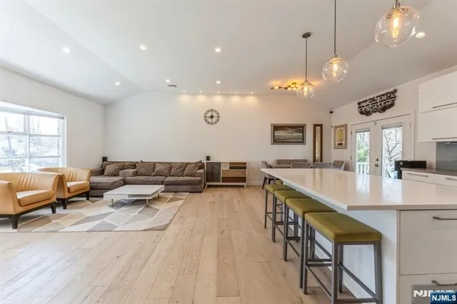 $1,599,000 | 37 New Street, Cresskill, NJ 07626