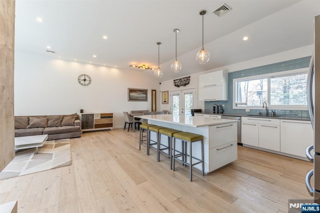 37 New Street Cresskill, NJ 07626 - Photo 9 of 41