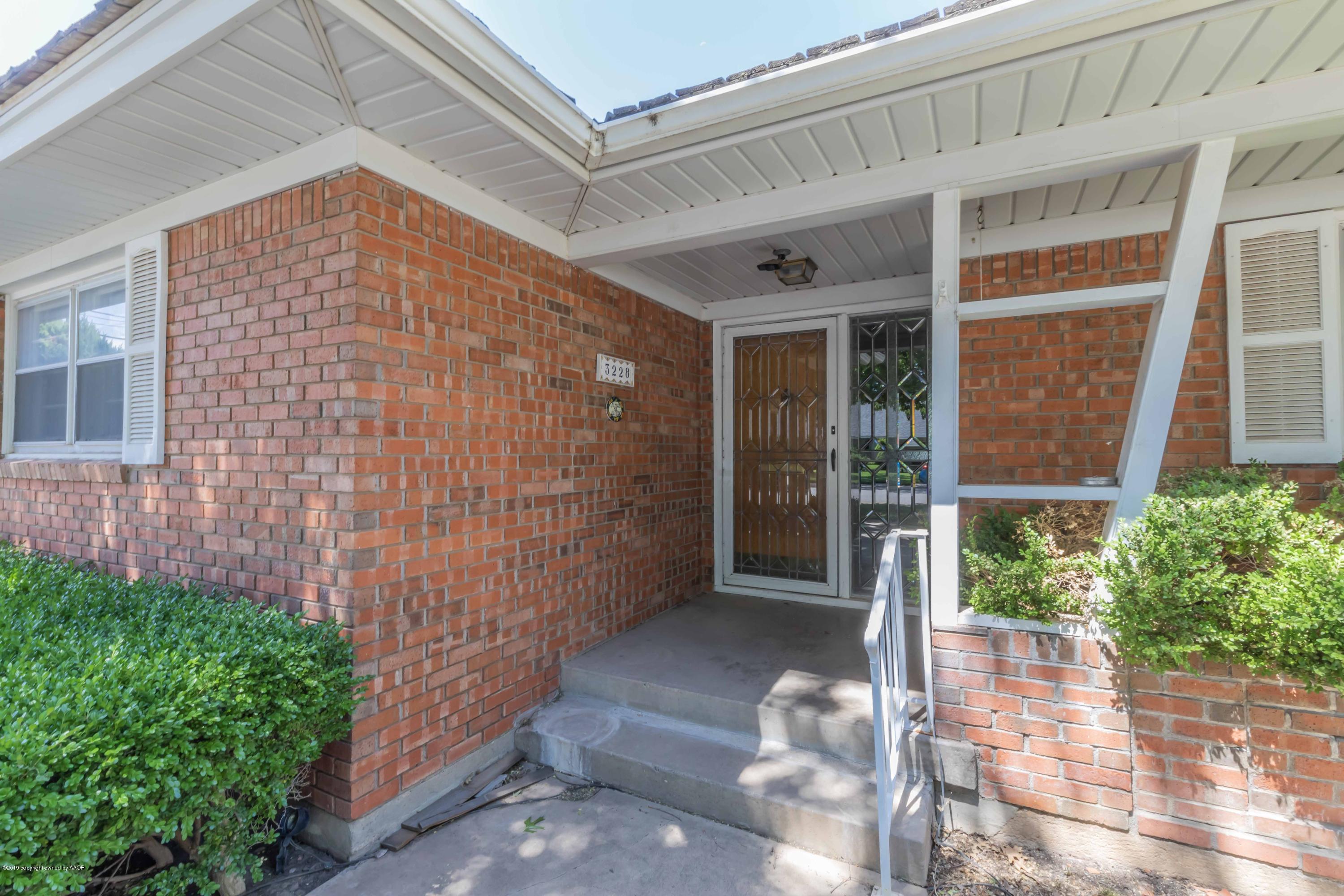 3228 South Travis Street Amarillo, TX 79109 - Photo 3 of 44