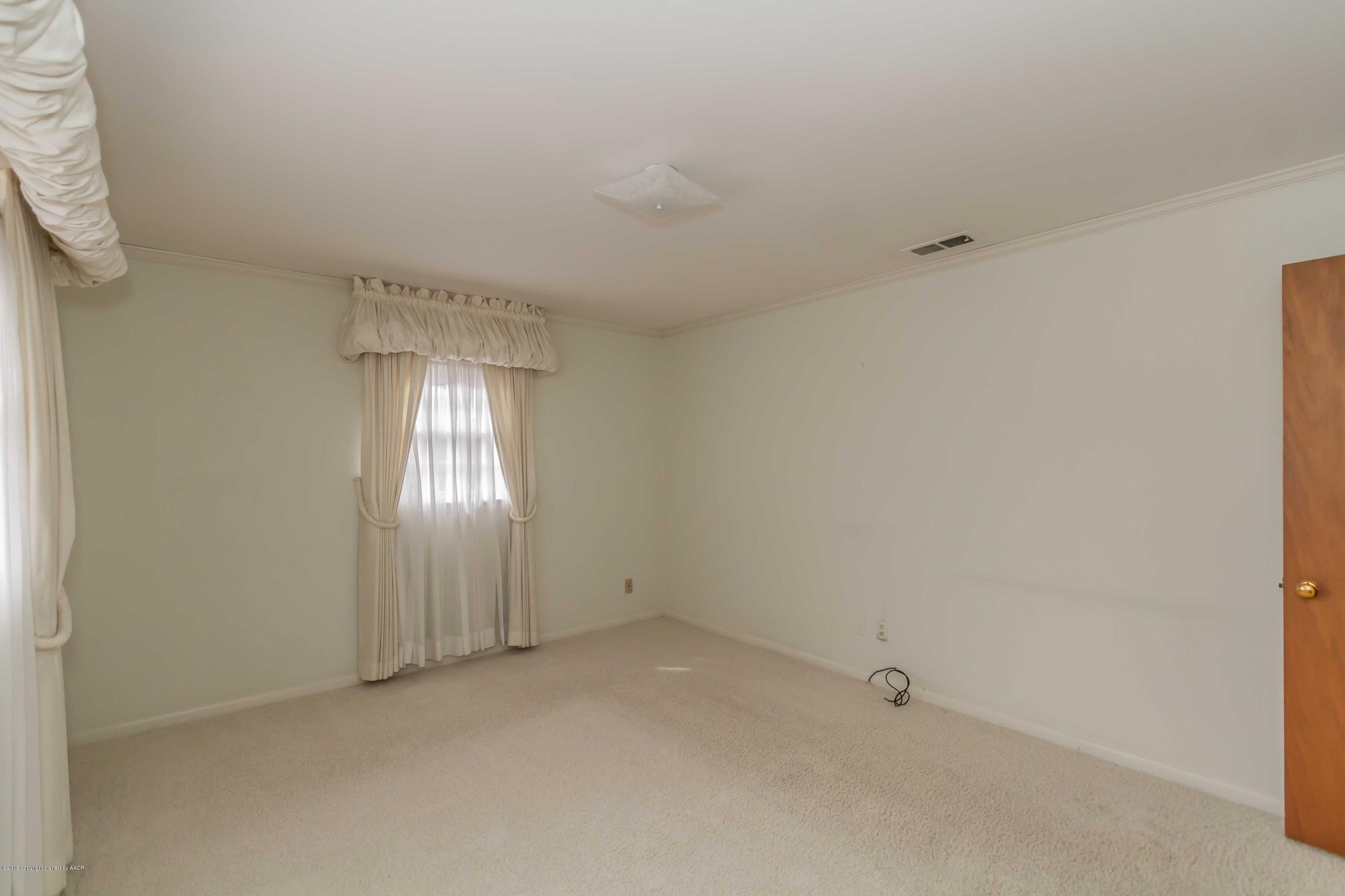 3228 South Travis Street Amarillo, TX 79109 - Photo 28 of 44 a view of an empty room