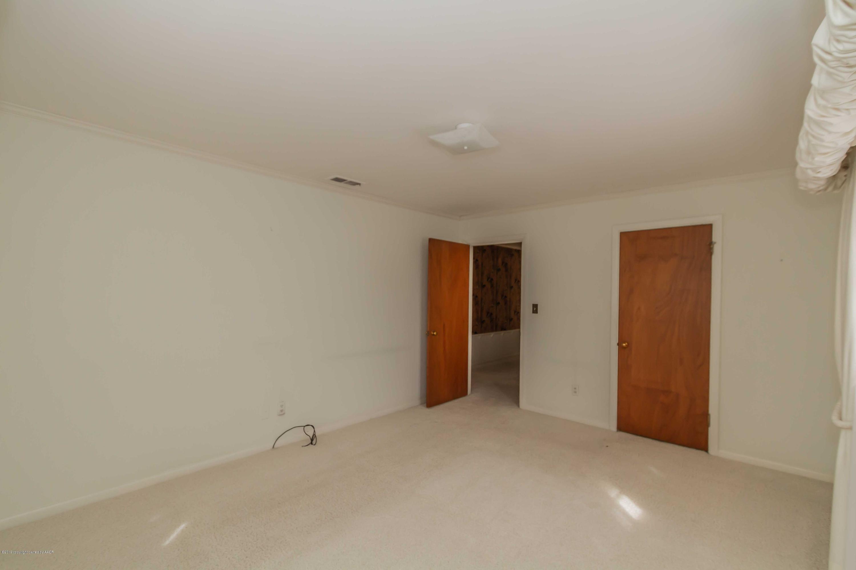 3228 South Travis Street Amarillo, TX 79109 - Photo 30 of 44 a view of an empty room