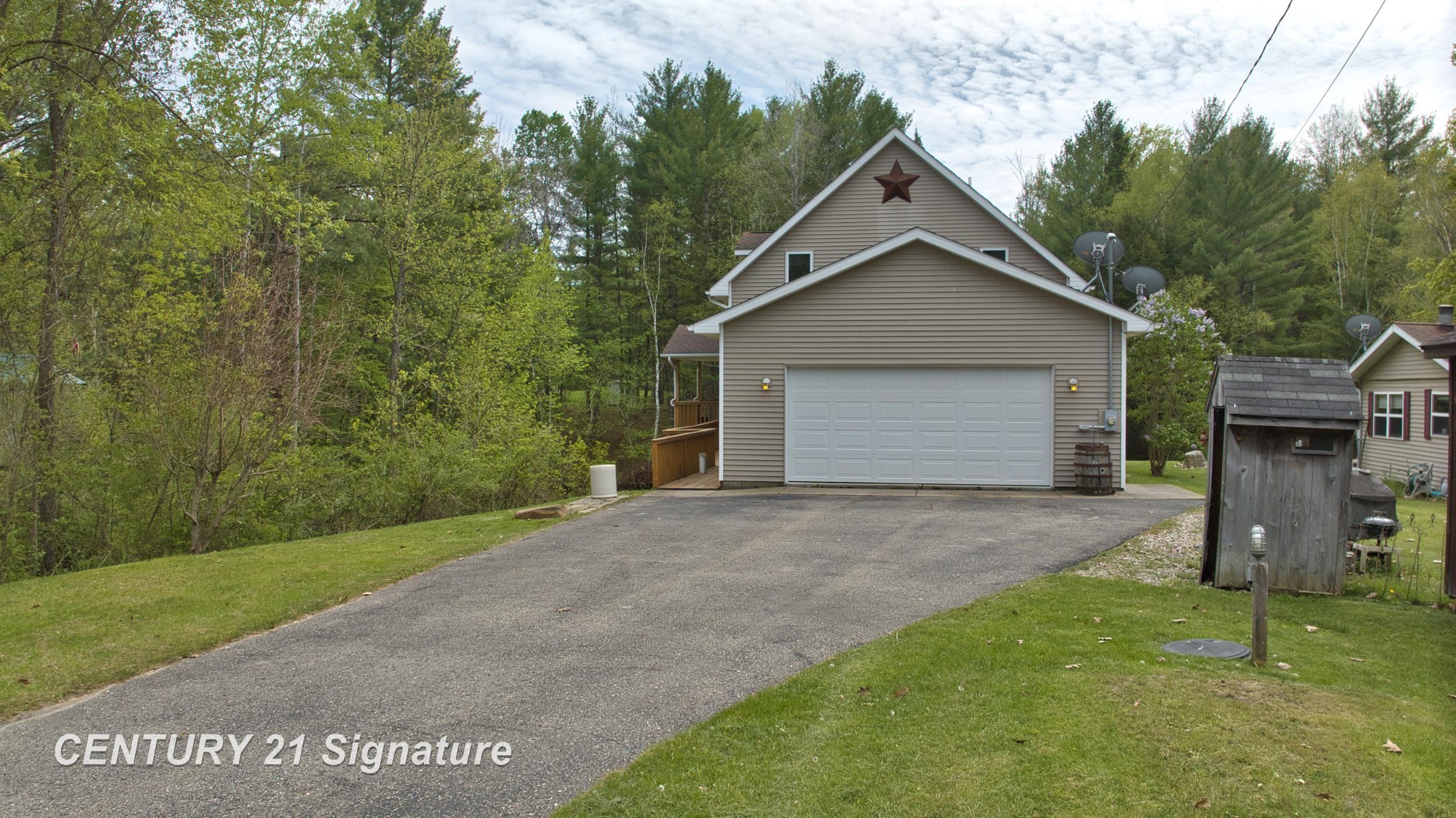 1724 Middle Point Drive Alger, MI 48610 - Photo 36 of 53
