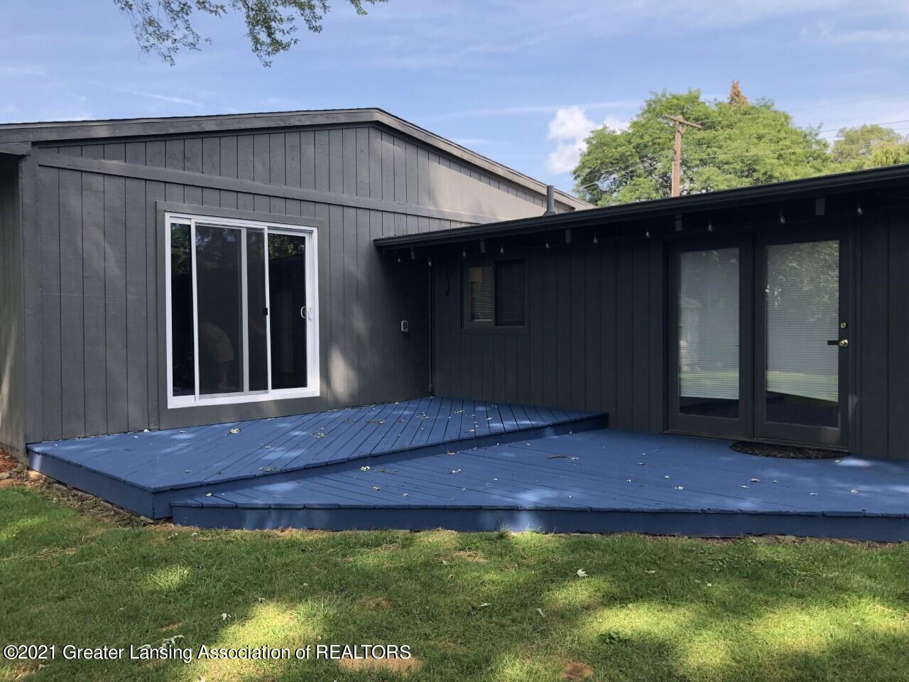 5643 Buckingham Road Haslett, MI 48840 - Photo 20 of 20 Deck to FR & DR