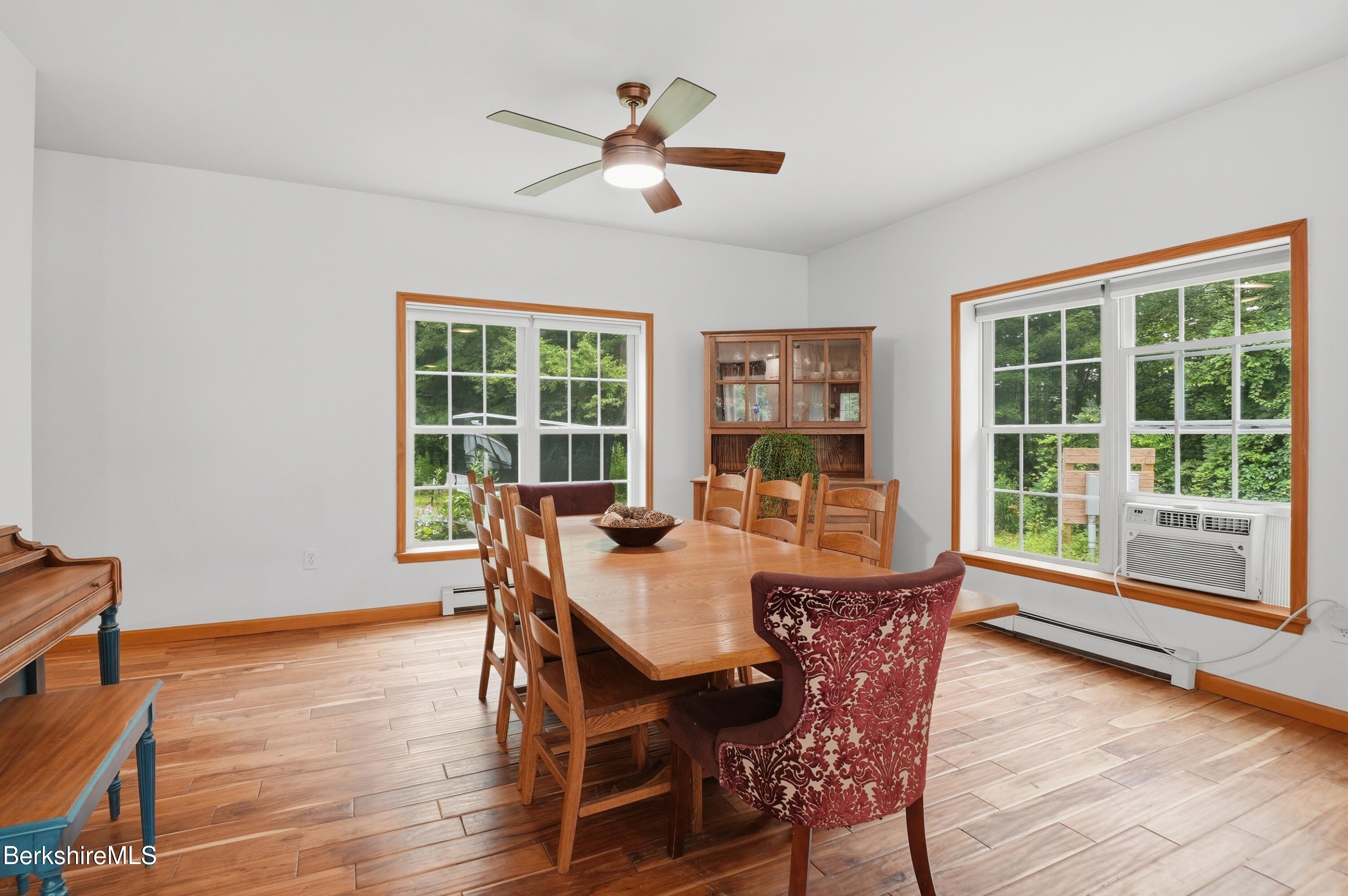 354 Notch Road North Adams, MA 01247 - Photo 6 of 30 DSC03501