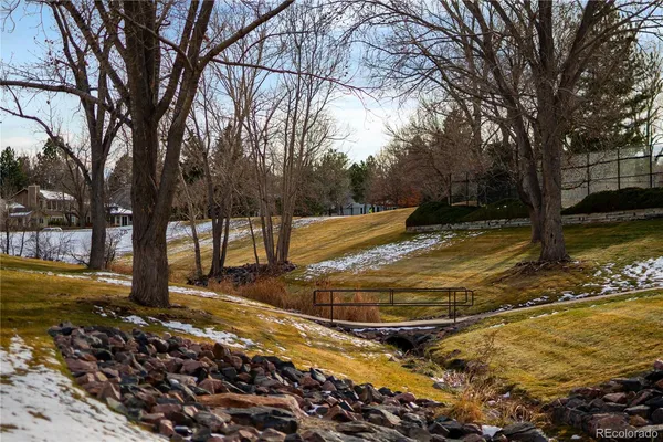 $565,000 | 2060 East Phillips Lane, Centennial, CO 80122