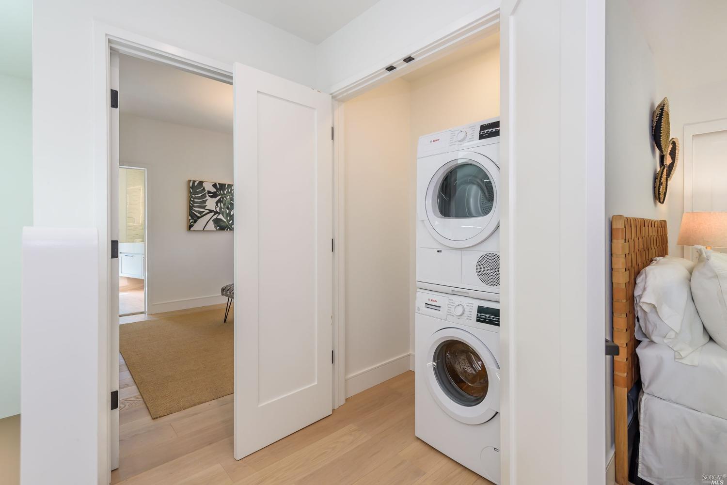 1072 Foster Road Napa, CA 94558 - Photo 12 of 28 a utility room with dryer and washer