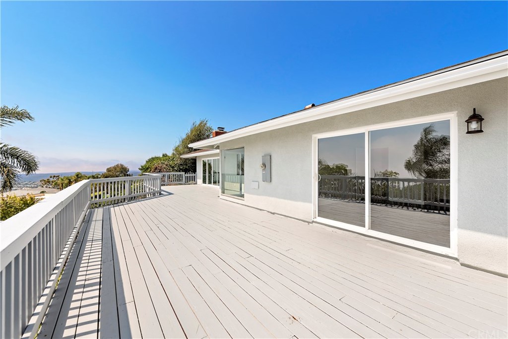2809 Chillon Way Laguna Beach, CA 92651 - Photo 24 of 32 a view of a house with a roof deck