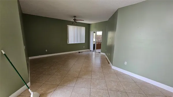 $2,650 | 6960 Southwest 39th Street, Unit E101, Davie, FL 33314