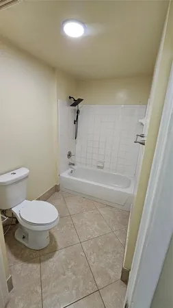 $2,650 | 6960 Southwest 39th Street, Unit E101, Davie, FL 33314