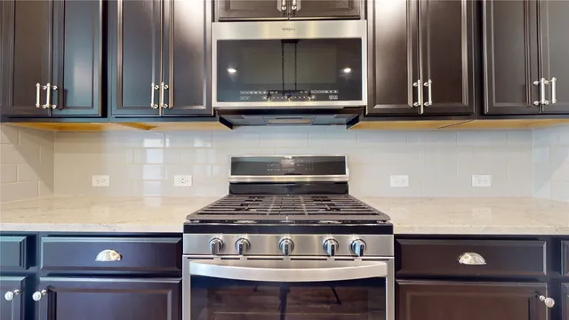 $2,200 | 1014 Barstow Drive, Rosharon, TX 77583