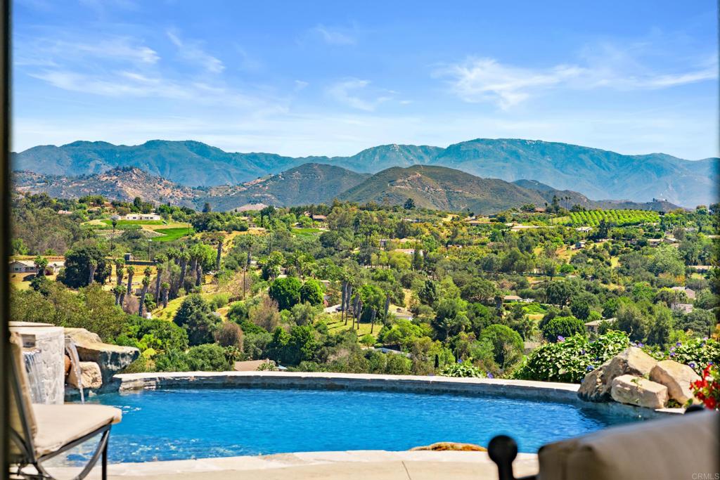 2278 Lindsey Court Fallbrook, CA 92028 - Photo 3 of 16