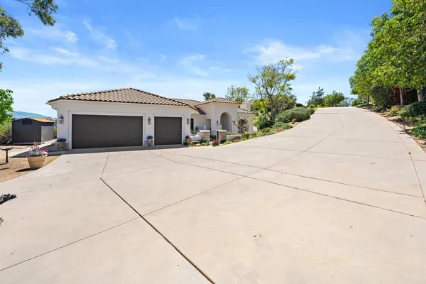 $1,799,999 | 2278 Lindsey Court, Fallbrook, CA 92028