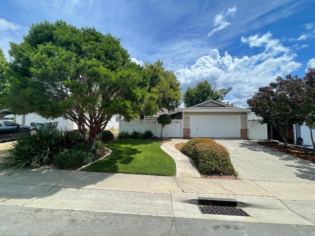 5422 Earnell Street Carmichael, CA 95608 - Photo 1 of 39