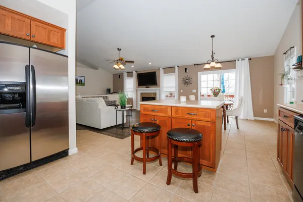 $350,000 | 117 White Tail Lane, Hudson, IL 61748