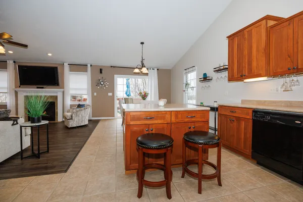 $350,000 | 117 White Tail Lane, Hudson, IL 61748