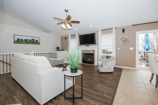 $350,000 | 117 White Tail Lane, Hudson, IL 61748