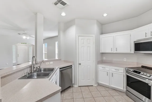 $310,000 | 2407 Sandy Fields Lane, Spring, TX 77386