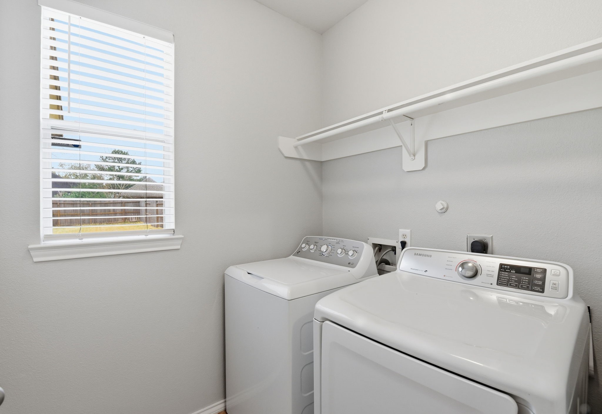 2407 Sandy Fields Lane Spring, TX 77386 - Photo 17 of 37