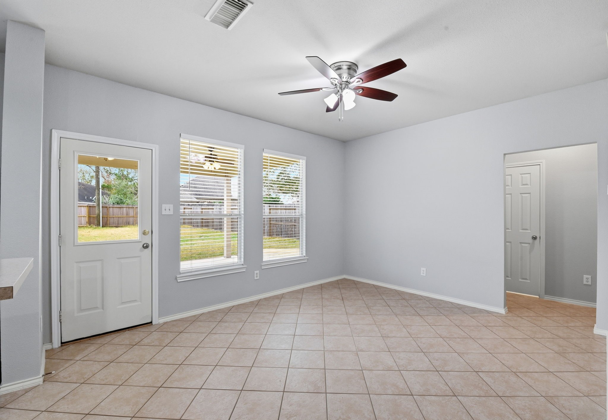 2407 Sandy Fields Lane Spring, TX 77386 - Photo 10 of 37