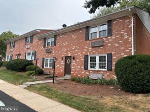front view of house with a yard