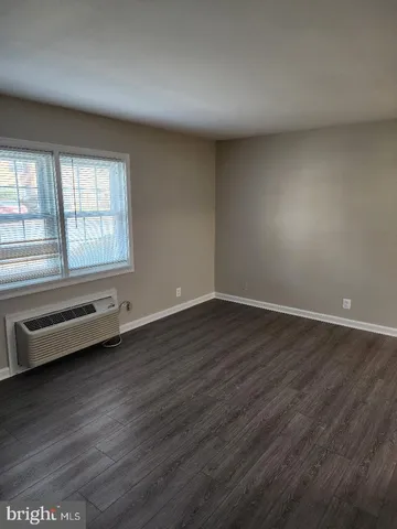 $1,650 | 205 East Cornell Drive, Sterling, VA 20164