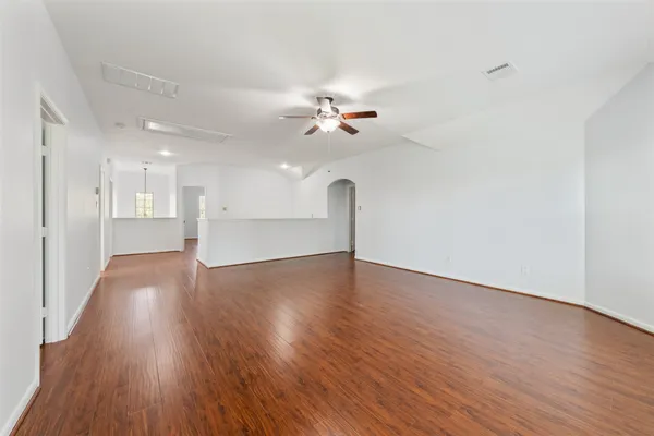 $429,999 | 2642 Tacoma Springs Drive, Conroe, TX 77304