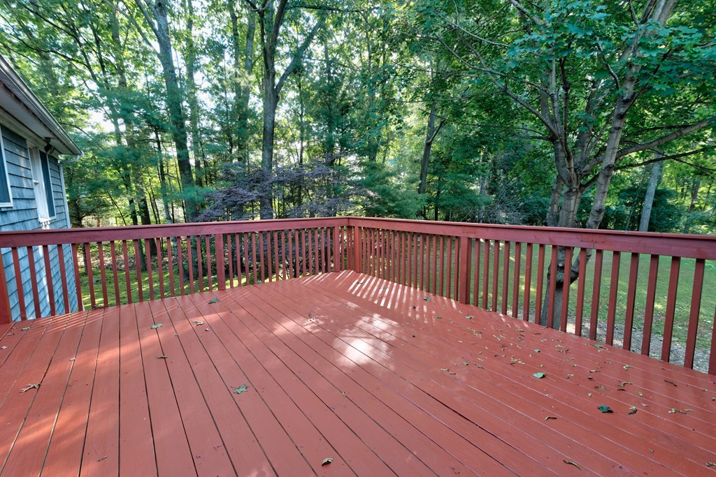 6 Meade Road North Reading, MA 01864 - Photo 4 of 30 Gallery Image 4