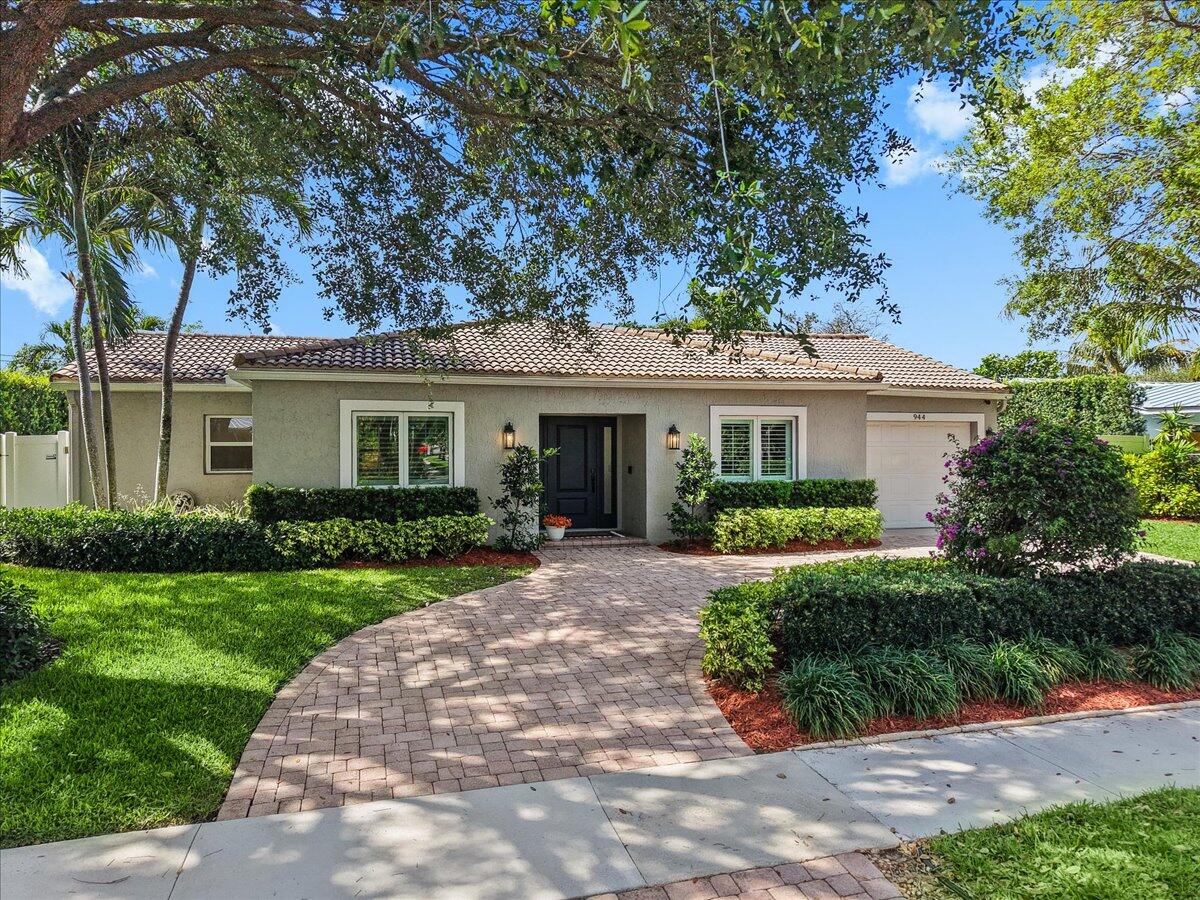 944 Southwest 1st Street Boca Raton, FL 33486 - Photo 1 of 48 Front Elevation