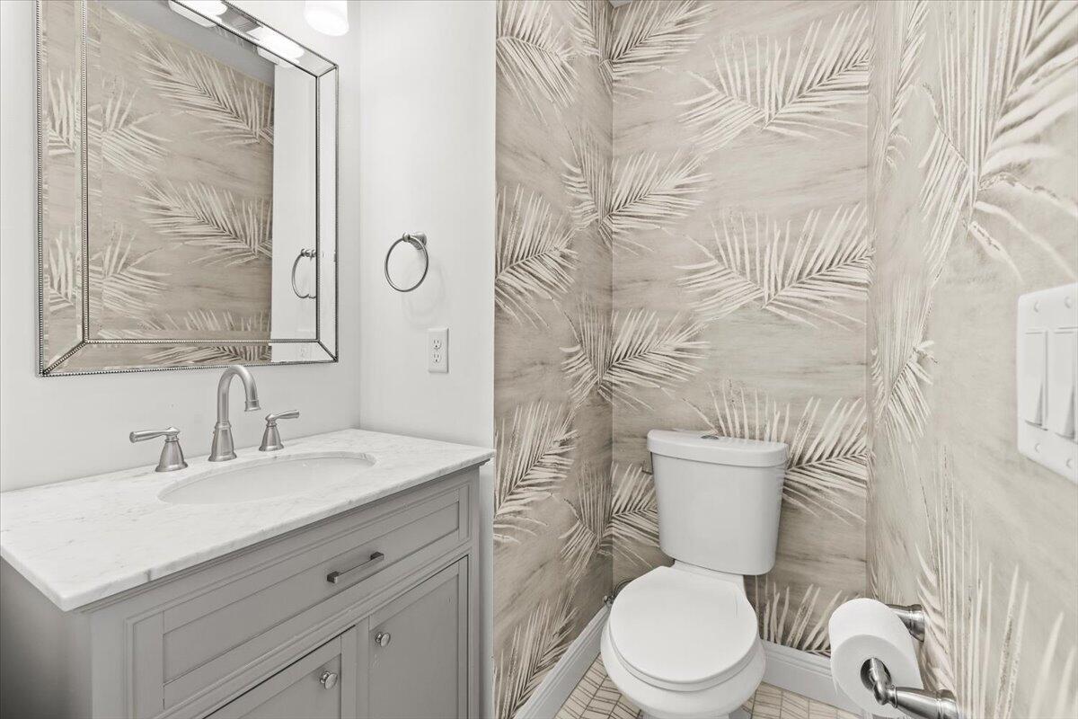 944 Southwest 1st Street Boca Raton, FL 33486 - Photo 19 of 48 Powder Room