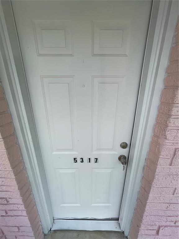 5317 Avery Road New Port Richey, FL 34652 - Photo 2 of 39 a view of bathroom
