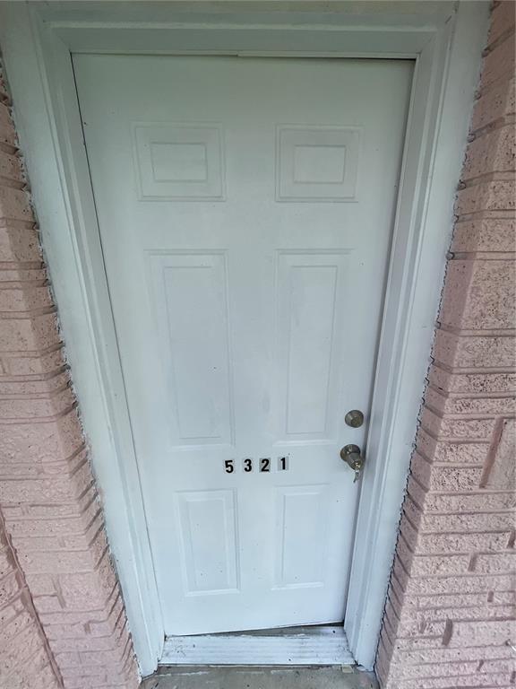5317 Avery Road New Port Richey, FL 34652 - Photo 27 of 39 a view of an entryway