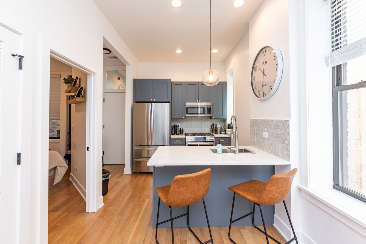 3517 North Reta Avenue, Unit 2F Chicago, IL 60657 - Photo 3 of 18