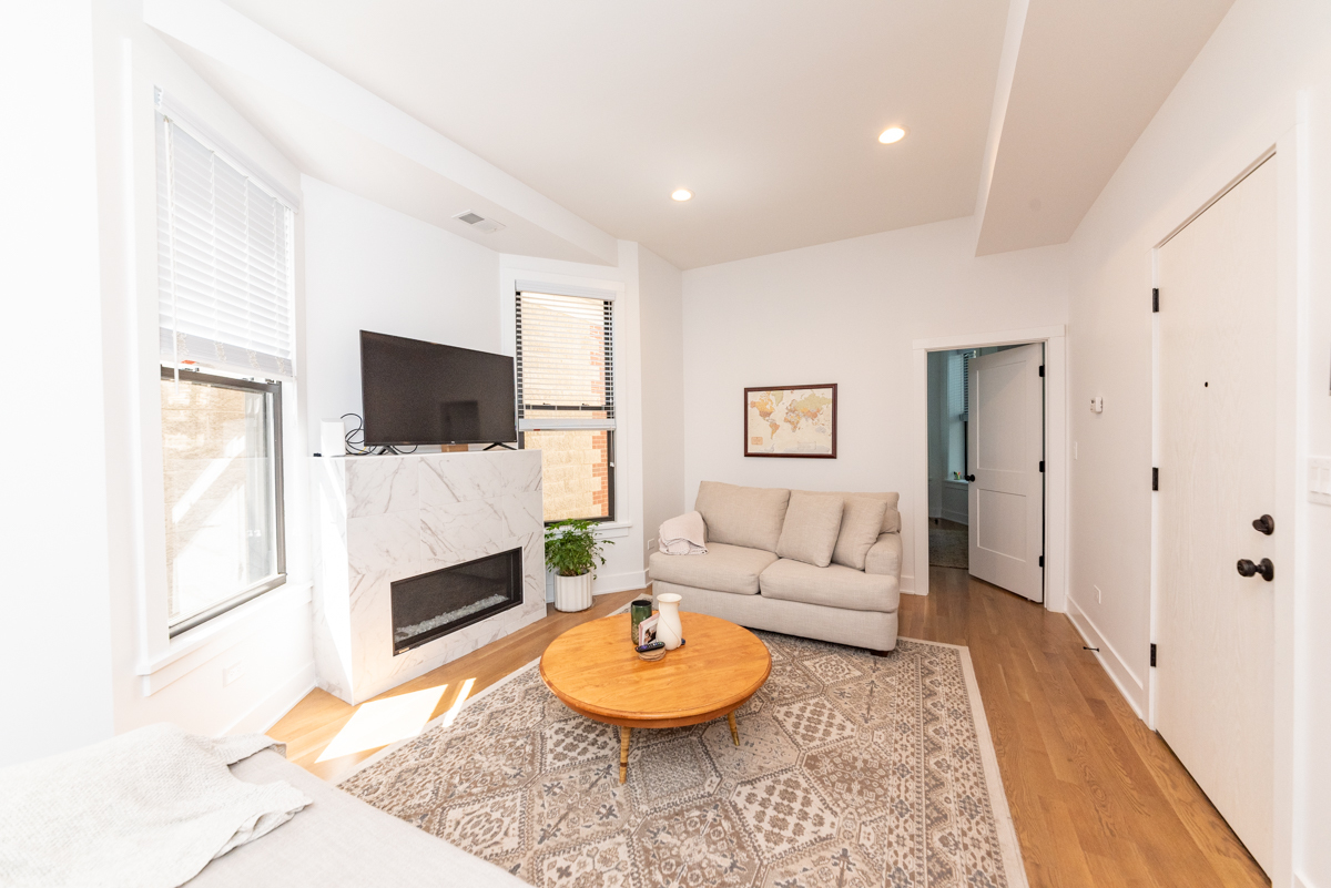 3517 North Reta Avenue, Unit 2F Chicago, IL 60657 - Photo 5 of 18