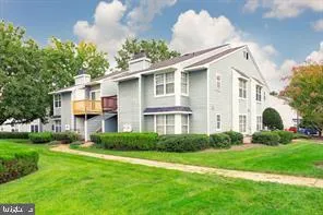 $2,100 | 8626 Beekman Place, Unit 26C, Alexandria, VA 22309