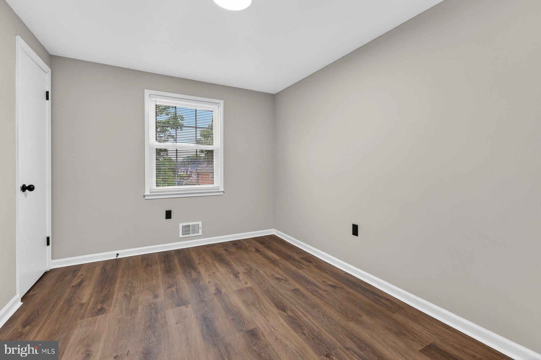 4810 A Wheeler Road Temple Hills, MD 20748 - Photo 20 of 28 Bright and airy blank canvas room.