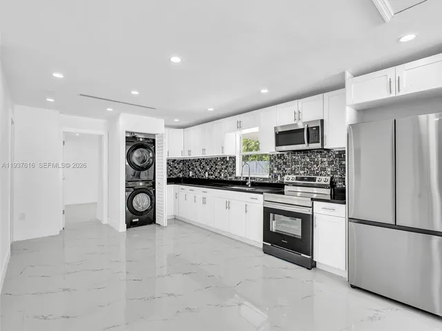 $3,500 | 3354 Northwest 50th Street, Unit 3354, Miami, FL 33142