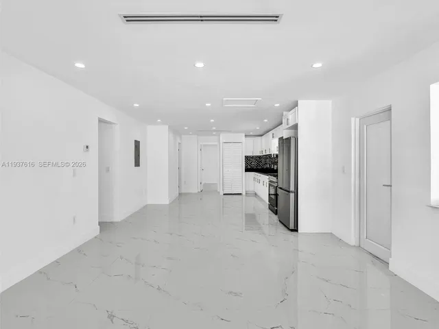 $3,500 | 3354 Northwest 50th Street, Unit 3354, Miami, FL 33142