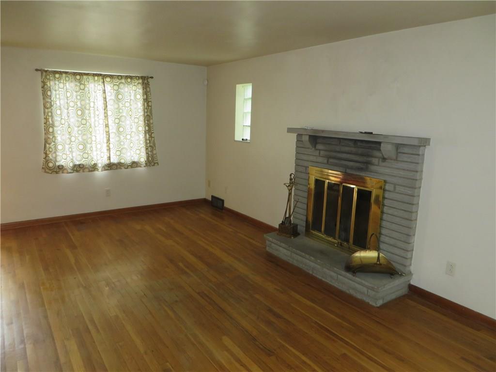 137 Poplar Ridge Road Penn Hills, PA 15235 - Photo 7 of 25 Another shot of living room