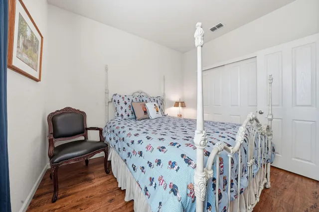 a view of a workspace with furniture