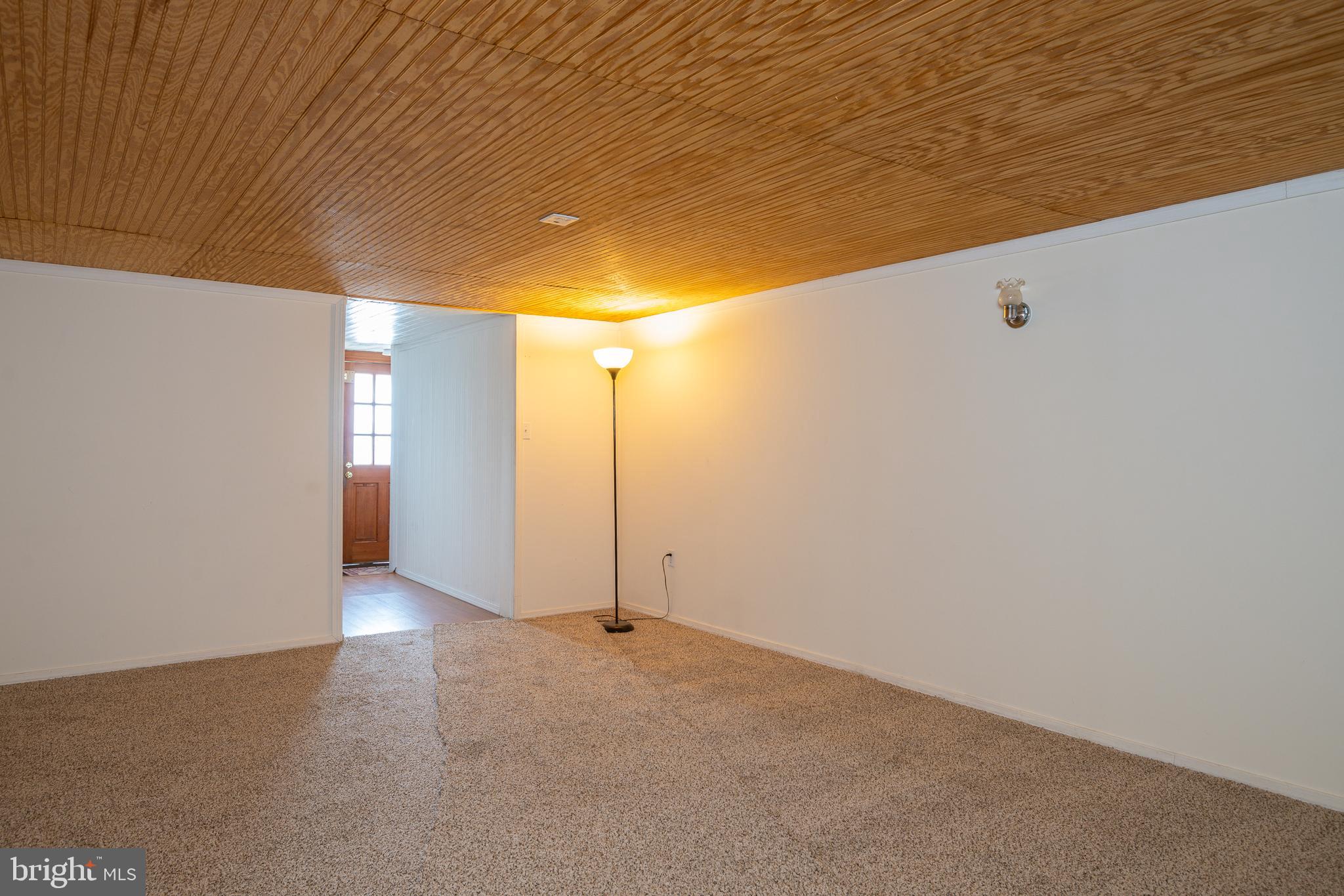 2607 Kutztown Road Reading, PA 19605 - Photo 6 of 18 Gallery Image 6