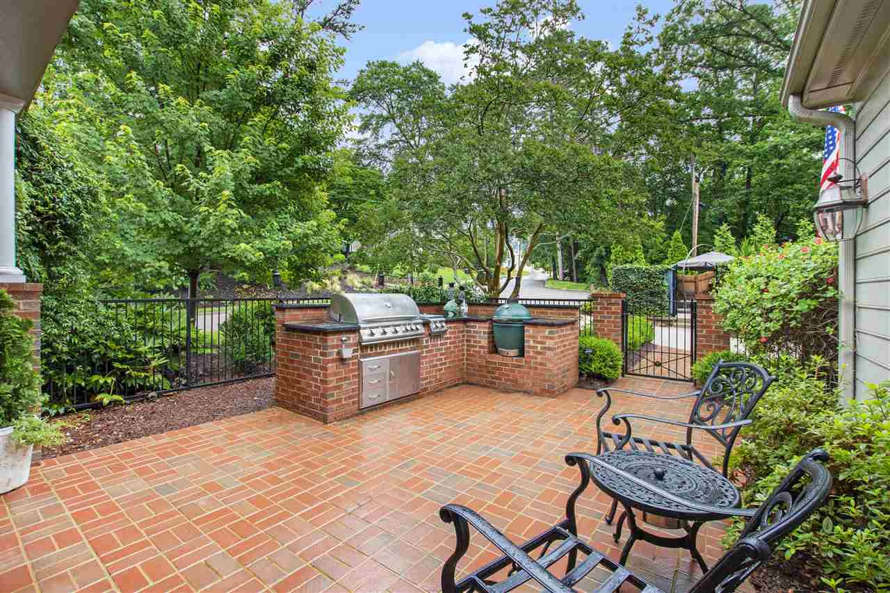 2324 Oxford Road Raleigh, NC 27608 - Photo 15 of 30 Outdoor kitchen/patio
