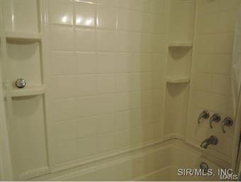 703 Clinton Street Gillespie, IL 62033 - Photo 14 of 15 Gallery Image 14