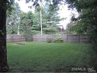 703 Clinton Street Gillespie, IL 62033 - Photo 8 of 15 Gallery Image 8