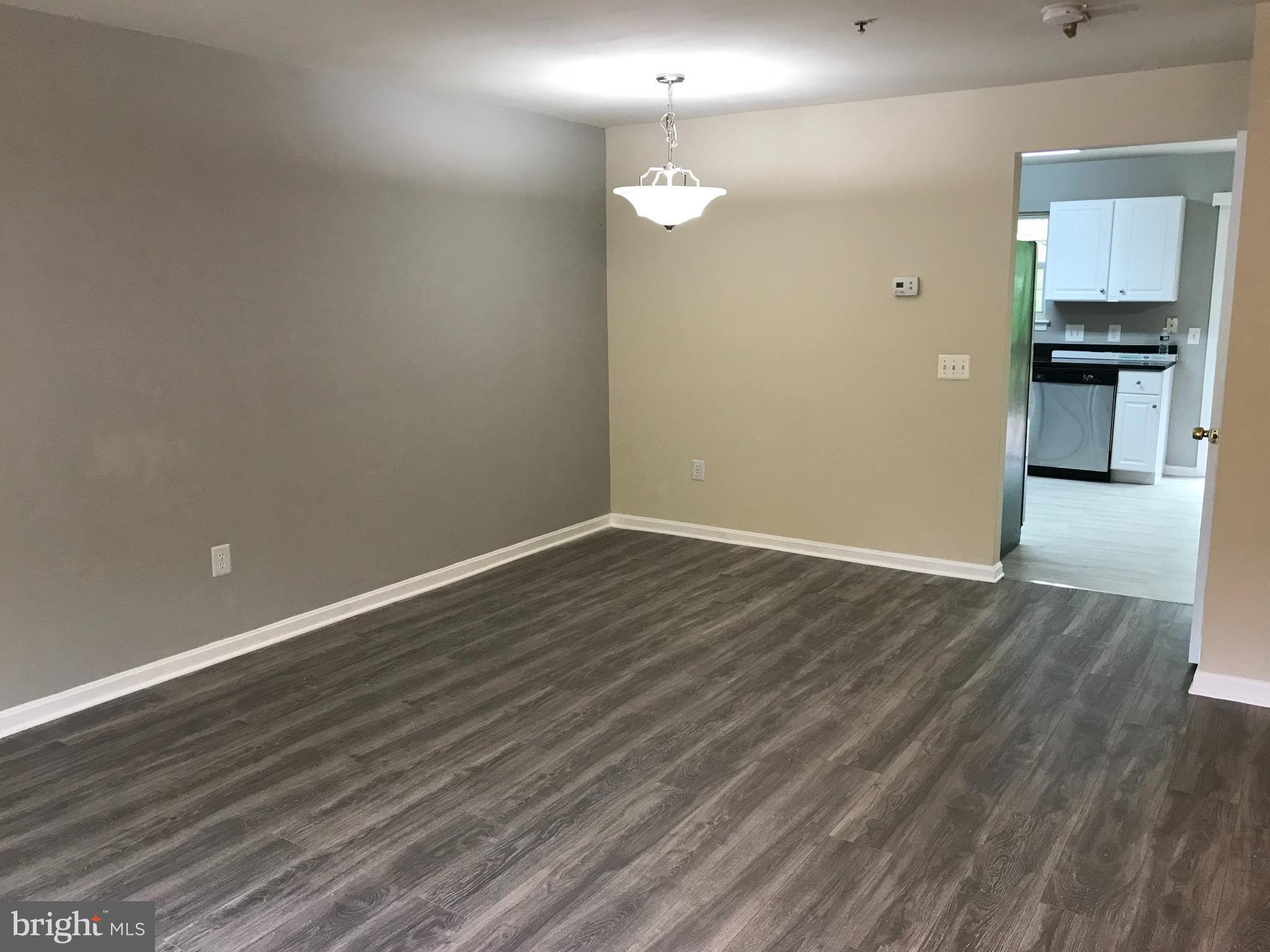 6554 Ridgeborne Drive Rosedale, MD 21237 - Photo 3 of 17 Living Room/Dining room