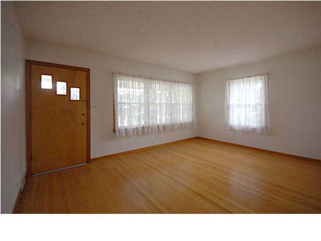 8514 Eula Road Louisville, KY 40219 - Photo 2 of 16 Additional Photo