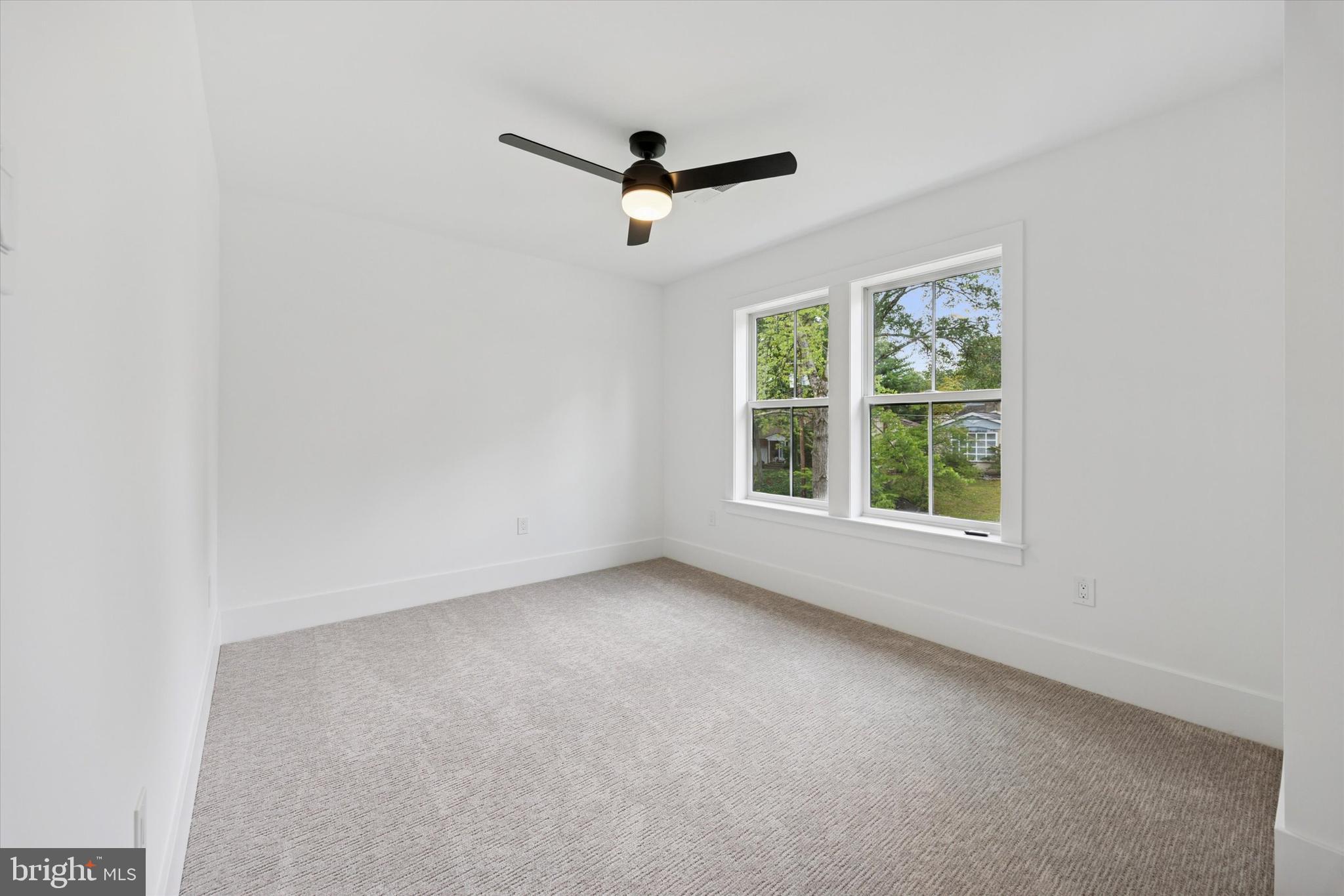 631 Pardee Lane Haddonfield, NJ 08033 - Photo 23 of 37 an empty room with a window