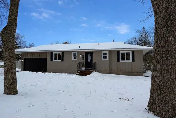 $395,000 | 6965 Upper 164th Street West, Rosemount, MN 55068