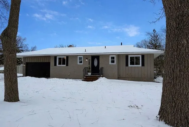 $395,000 | 6965 Upper 164th Street West, Rosemount, MN 55068