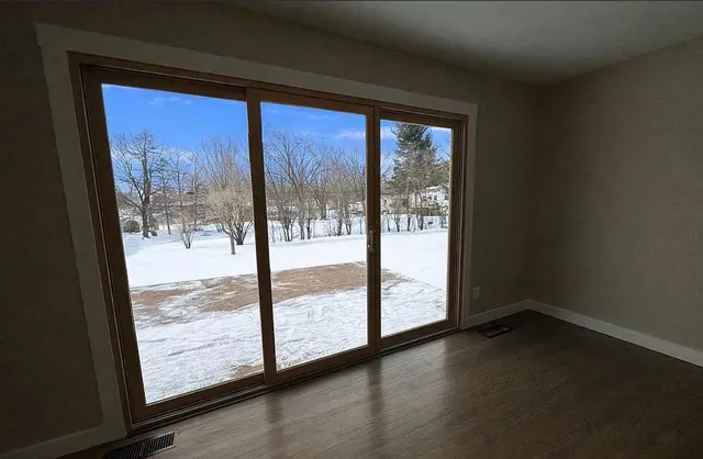 $395,000 | 6965 Upper 164th Street West, Rosemount, MN 55068